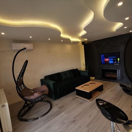 Brend New Luxurious Apartment In Downtown With Free Parking Новий Сад Екстер'єр фото