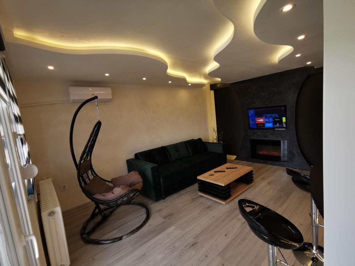 Brend New Luxurious Apartment In Downtown With Free Parking Новий Сад Екстер'єр фото