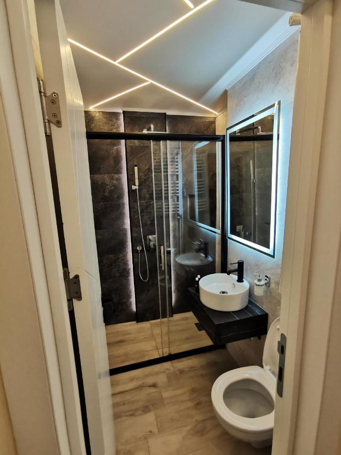 Brend New Luxurious Apartment In Downtown With Free Parking Новий Сад Екстер'єр фото