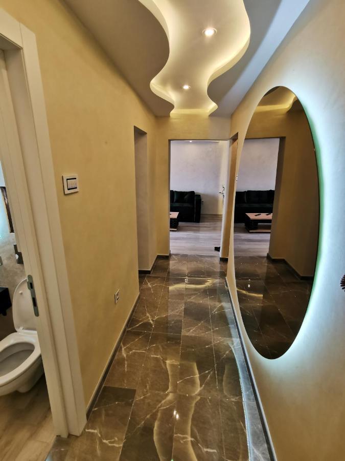 Brend New Luxurious Apartment In Downtown With Free Parking Новий Сад Екстер'єр фото