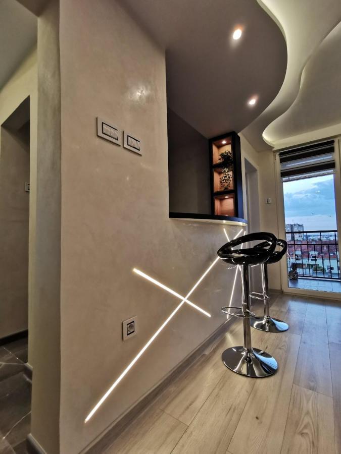 Brend New Luxurious Apartment In Downtown With Free Parking Новий Сад Екстер'єр фото