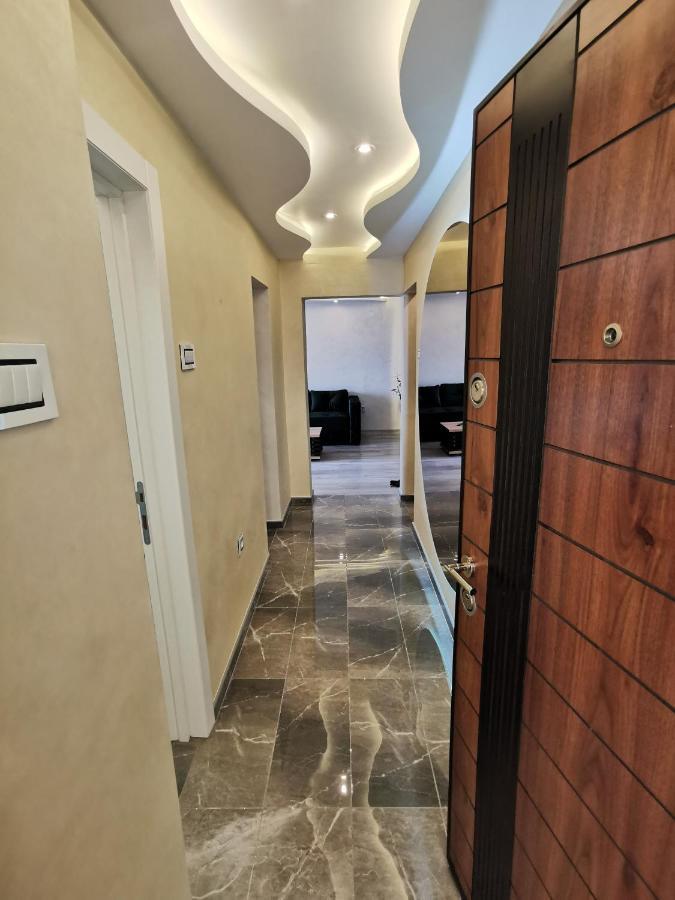 Brend New Luxurious Apartment In Downtown With Free Parking Новий Сад Екстер'єр фото