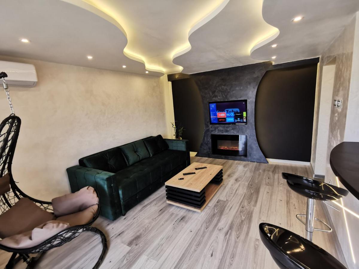 Brend New Luxurious Apartment In Downtown With Free Parking Новий Сад Екстер'єр фото