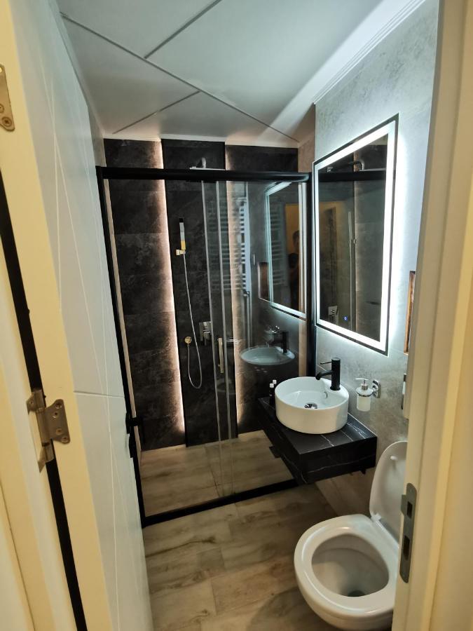 Brend New Luxurious Apartment In Downtown With Free Parking Новий Сад Екстер'єр фото